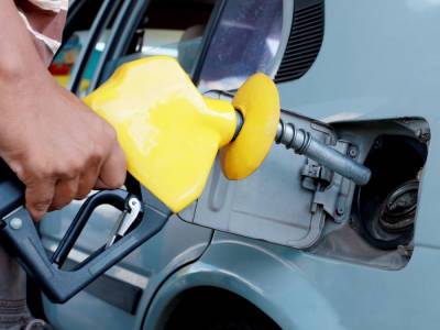 Кабмин Украины увеличил предельные цены на бензин и дизтопливо