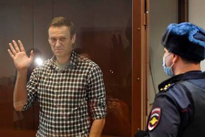 Суд признал законность постановки Навального на профучет как склонного к побегу