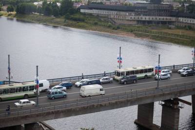 Широкие велосипедные дорожки появятся на новом Ольгинском мосту