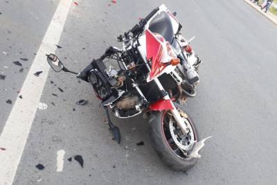 Костромские аварии: в ДТП с участием LADA Kalina и мотоцикла Honda пострадала девушка-мотоциклистка