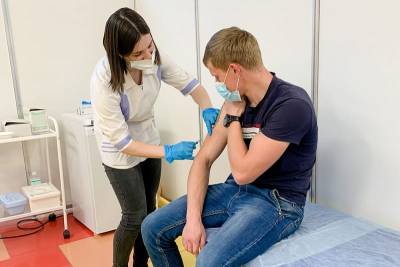 Теперь и в ТРЦ. В Смоленской области увеличивается число пунктов вакцинации от COVID-19