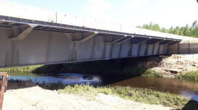 Через реку Рова в Борисовском районе построен временный мост