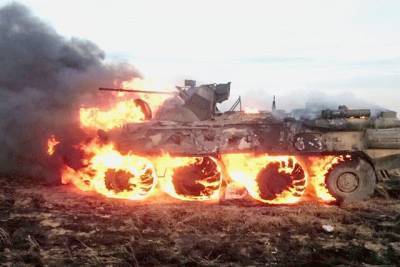 На Донбассе уничтожили спрятанную бронетехнику террористов «ДНР», видео