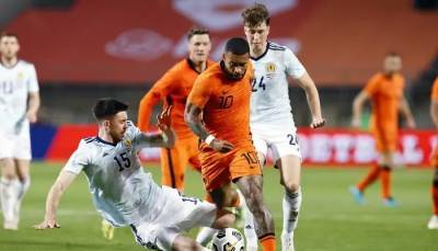 Нидерланды сыграли вничью с Шотландией в товарищеском матче