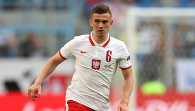 Поляк Козловски стал самым молодым игроком в истории чемпионатов Европы