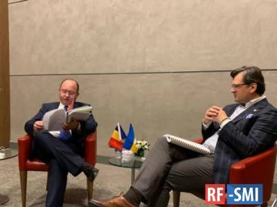 Глава МИД Румынии обратился к Украине с просьбой официально признать молдавский язык "несуществующим"