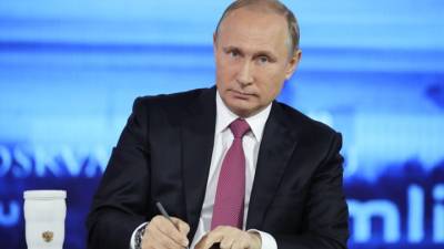 Путин: для борьбы с COVID-19 необходимо наращивать темпы вакцинации