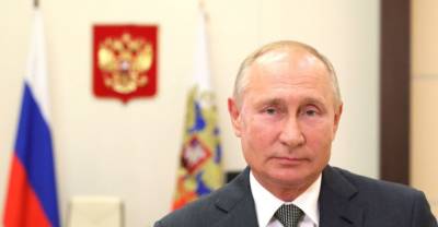 Путин высказался в поддержку одинакового базового оклада для медиков