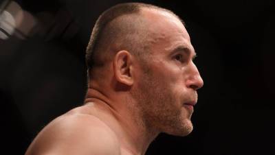 Российский боец Олейник проиграл Спиваку на турнире UFC Fight Night 190