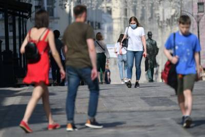 Синоптик рассказал, как долго продержится аномальная жара в Москве