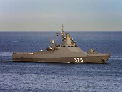 Avia.pro: российский патрульный корабль начал преследование трех судов НАТО, появившихся в Черном море
