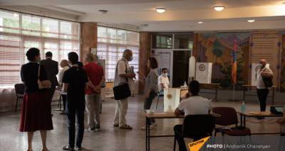 "Важен голос каждого" – граждане Армении спешат на выборы