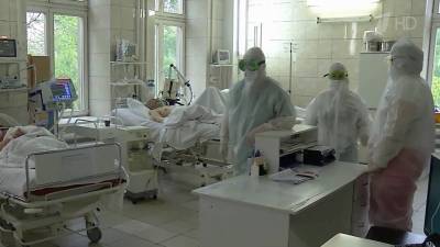 День медработника российские врачи встречают на передовой борьбы с коронавирусом