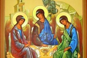 Праздничные богослужения в День Святой Троицы: онлайн трансляции