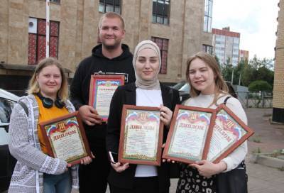 Лучшие студенты-медики награждены в Ленобласти