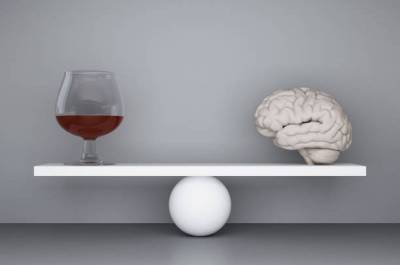 Учёные назвали семь признаков приближения "алкогольного Альцгеймера"