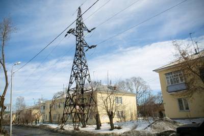 В Свердловской области из-за ветра почти 50 тыс. человек остались без электричества