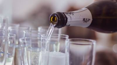 Британские ученые рассказали, какой алкогольный напиток самый безопасный