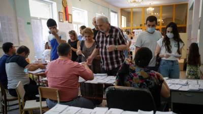 Новости на "России 24". В Армении завершились внеочередные выборы