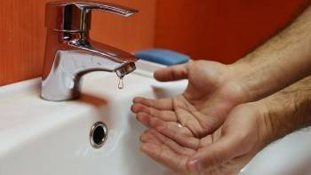 Коммунальная беда в Шекснинском районе: в 30 градусную жару в Сизьме уже три недели люди живут без воды