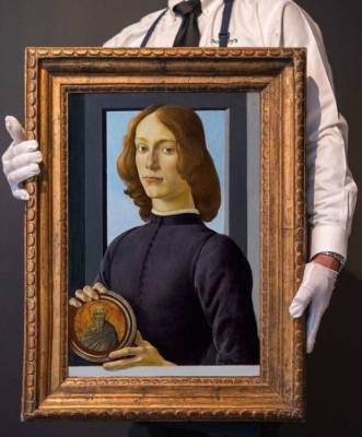 Портрет XV века продан на Sotheby's почти за $100 млн