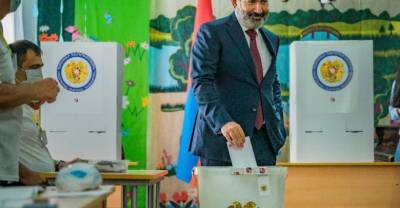 Партия Пашиняна победила на внеочередных парламентских выборах