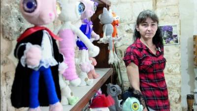 Неизвестная жертва погрома в Акко: Оксана и ее вязаные куклы