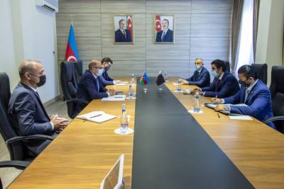 Азербайджан и Катар обсудили возможности сотрудничества в сфере ВИЭ
