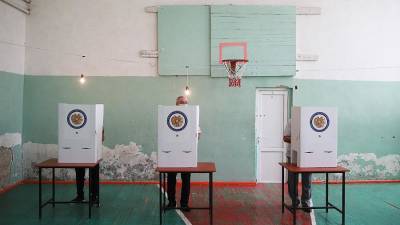 Наблюдатели от России не зафиксировали нарушений на выборах в Армении