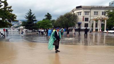 В МЧС предупредили о новых сильных дождях в Крыму