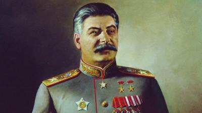 Россияне считают Сталина самой выдающейся исторической личностью
