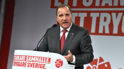 Шведские депутаты объявили вотум недоверия премьеру Лёвену