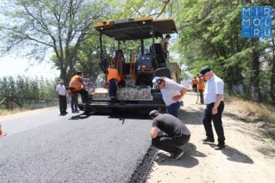 Руководитель Дагавтодора осмотрел ремонтируемые дороги в Табасаранском районе