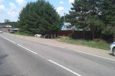 В Тверской области машина съехала с дороги: пострадал водитель