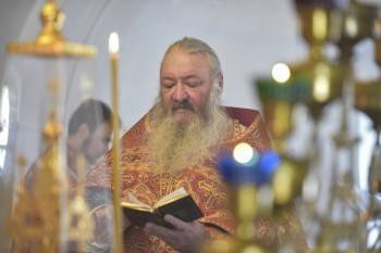 В селе Устье умер настоятель храма Воскресения Христова протоиерей Дмитрий Жданов