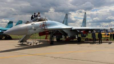 Аналитики National Interest рассказали, чем закончится воздушная дуэль между Су-35С и F-15