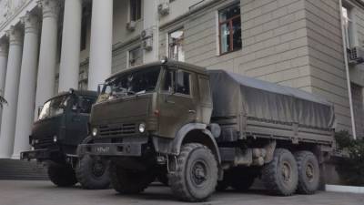 Шойгу по поручению Путина перебрасывает в Крым военные группировки