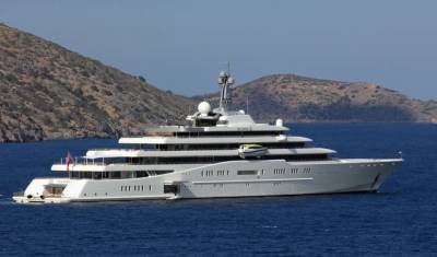 Ограничения не для них: яхты олигархов замечены на курортах Италии, Турции и Хорватии
