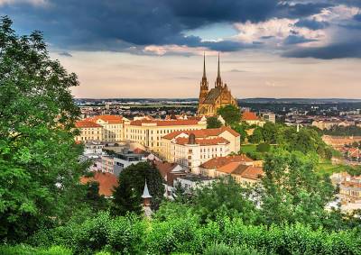 В Чехии хотят «подстегнуть» внутренний туризм раздачей ваучеров по 3000 крон