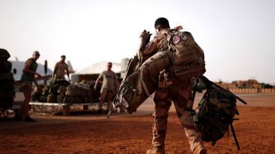 Трое французских военных ранены при нападении в Мали