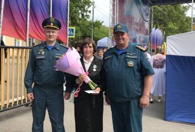 Итог – спасённая жизнь: медаль МЧС России вручили 75-летней Светлане Жуковой из Приозерска