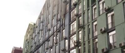 В Киеве загорелась многоэтажка