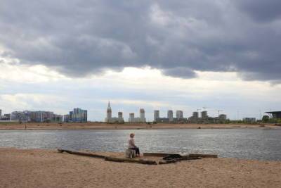 Жители Петербурга 22 июня станут мокрыми от духоты и ливня