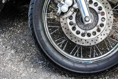 15-летний мотоциклист попал в аварию в Тверской области