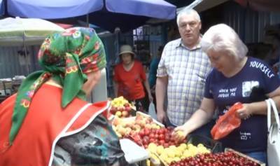 Цены падать и не думают: в Украине рекордно подорожал популярный сезонный фрукт