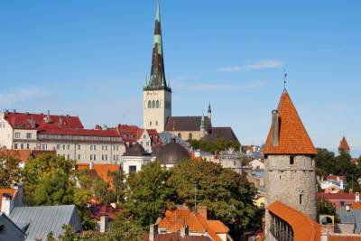 Вакцинированным петербуржцам открыли двери в Эстонию