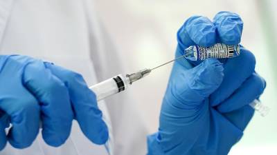 В Центре Гамалеи оценили решение Воробьева вакцинироваться в третий раз