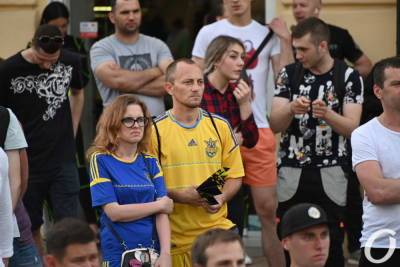 Как одесситы болели за проигравшую сборную в фан-зоне (фото) | Новости Одессы