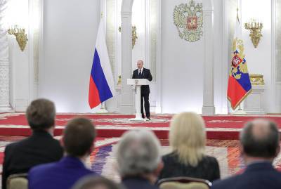 Путин подвел итоги работы Госдумы седьмого созыва