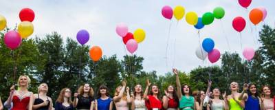 В Кузбассе родителям учеников разрешили прийти на выпускные балы